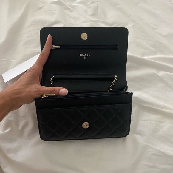 š¤SOLD āAuthentic Chanel Wallet on Chain - Picture 8 of 10